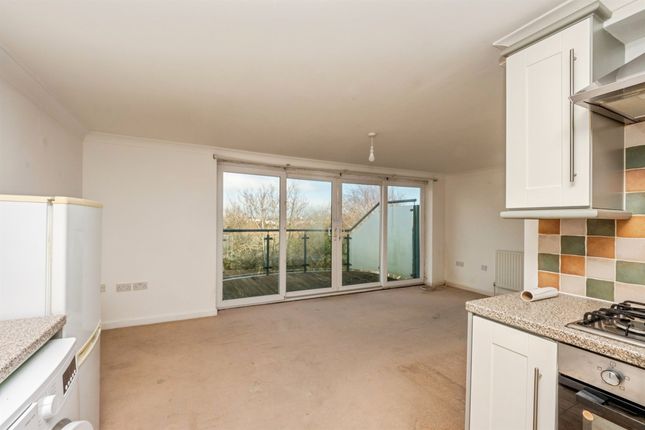 Flat 6, Kingfisher Court, 6, Goldcroft Avenue, Weymouth photo 4