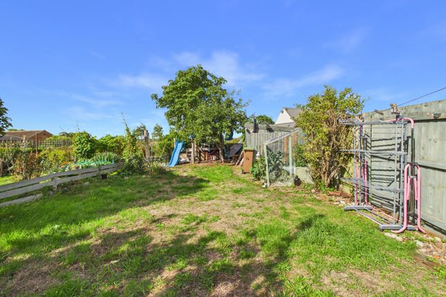 Vine Cottage 14, Harbidges Lane, Northampton photo 4