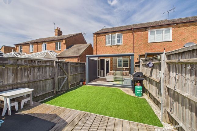19 Turnham Way, Aylesbury photo 3