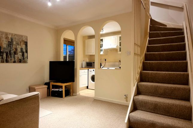 8, WELWYN GARDEN CITY photo 2