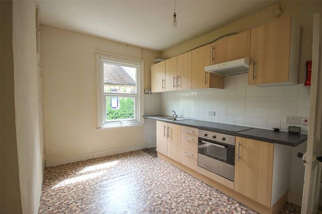 4, Bushmead Avenue, Bedfordshire photo 3