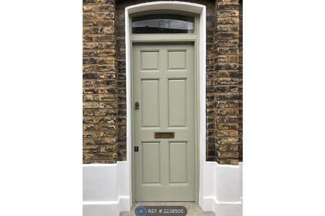 2-bed house on Quilter St, London, £3,700/mo