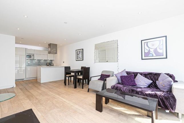 Flat for sale in Kensington Apartments, 11 Commercial Street, London
