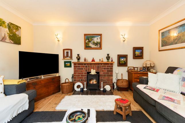 10 Ffordd Yr Afon, Haverfordwest photo 3