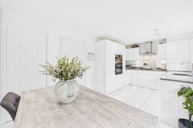 77, Northcraig Drive, Motherwell photo 4