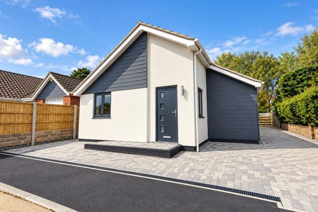 1-bed house on 1, Pennine Way, Lee-On-The-Solent, £1,425/mo