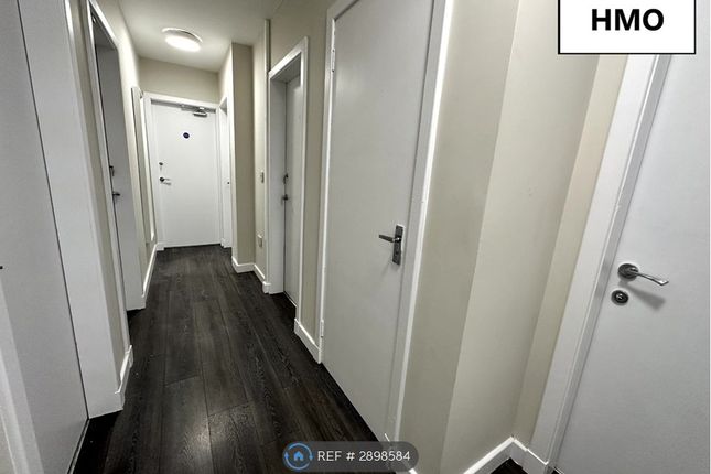 Flat, Hmo Licensed Wedderlea Drive, Glasgow photo 4
