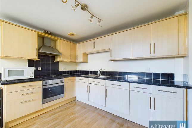 Apartment 418, Landmark House, 11, Broadway, West Yorkshire photo 4