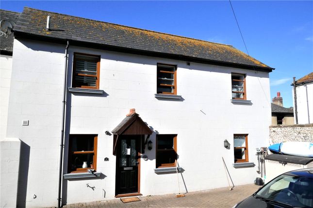 3-bed house on 9 Russell Cottages,, Watts Lane, East Sussex, £250,000