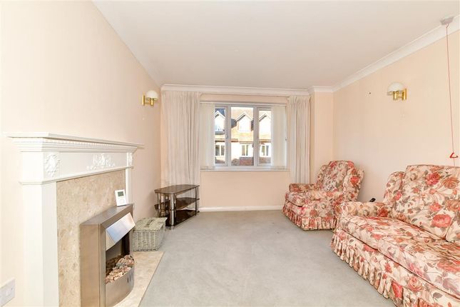 Flat for sale in Portland Road, East Grinstead, West Sussex