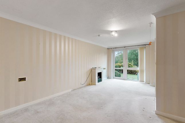 9 Fairview Court, 46, Main Street, East Dunbartonshire photo 3