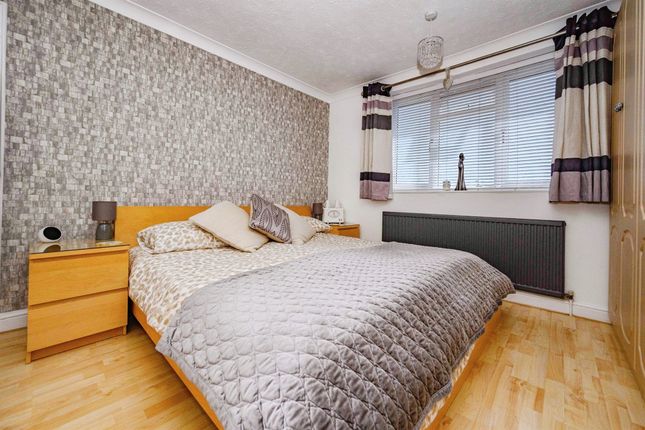 13, Sheephouse Road, Hemel Hempstead photo 4