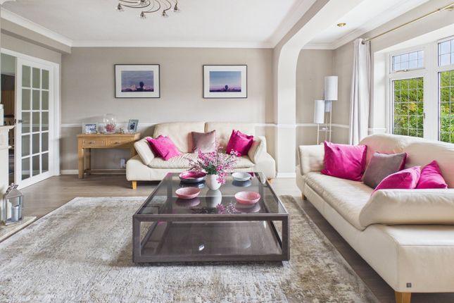 18, Grayburn Close, Buckinghamshire photo 4