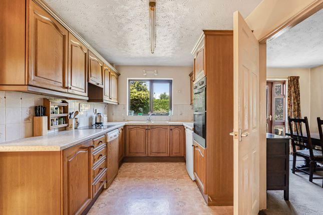 4, Partridge Way, Gloucestershire photo 4