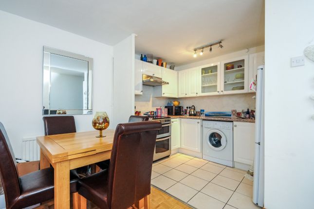 Lambton Road, London photo 3