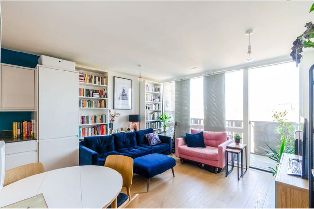 Flat for sale in 104 Wandsworth High Street, Wandsworth
