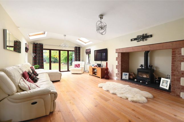 Courtmoor Avenue, Hampshire photo 4