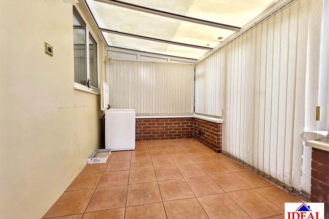 55, Acacia Road, Skellow, Doncaster photo 4