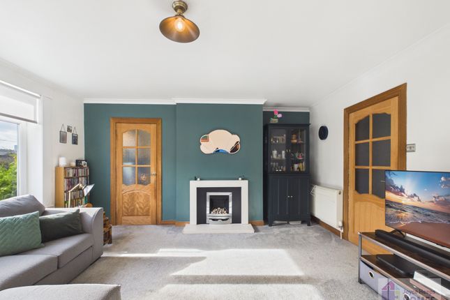 330, Kingsacre Road, Kings Park, Glasgow photo 2