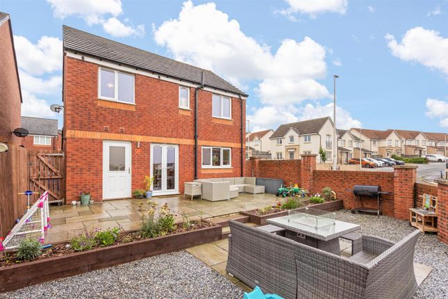 78, Mcgregor Crescent, Whitburn photo 4