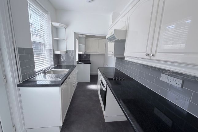 44 Trinity Lane, HINCKLEY photo 4