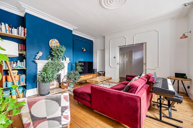 Flat 1, Canterton,, Royston Grove, Pinner photo 4