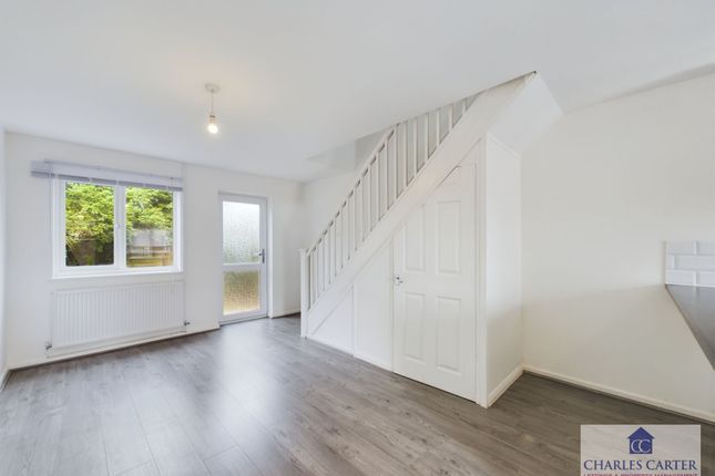 17 Fitzhamon Park, Tewkesbury photo 3