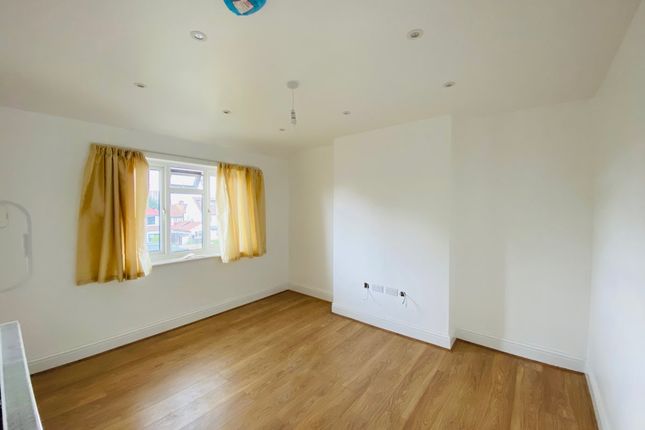 Terraced house to rent in Clifford Way, London