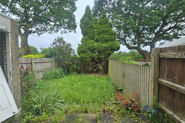 12, Near Lands Close, Birmingham photo 4