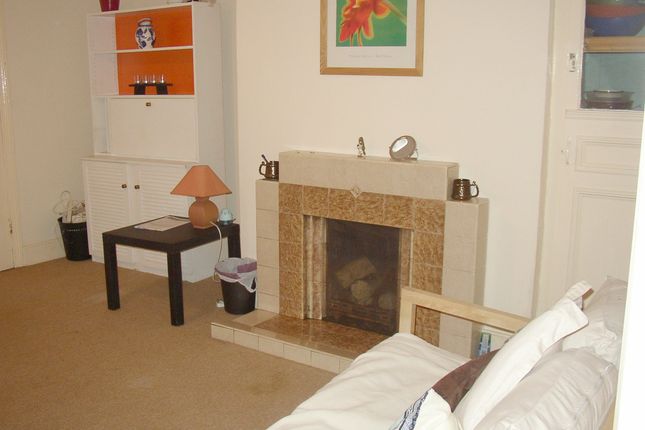 Flat to rent in Fountain Row, Spital Tongues, Newcastle Upon Tyne