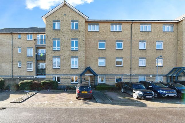 169, Southwell Close, Grays photo 2
