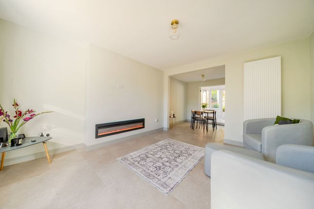 26 Minden Way, Winchester photo 4