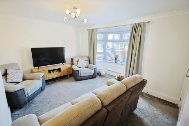 28, Lime Grove, Shildon photo 3