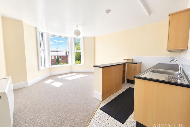 Flat 3, 10-14 Lower Polsham Road, Paignton photo 3