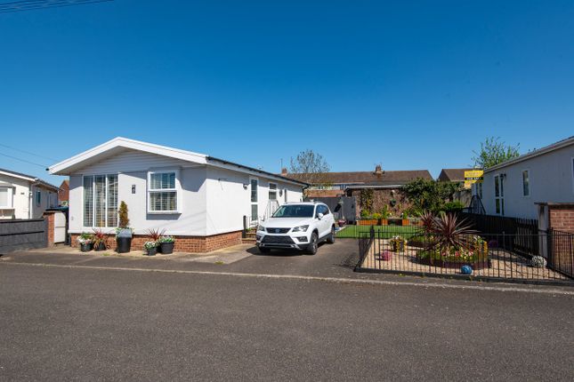 2-bed caravan on 16, Lea Park Home Estate, Boston, £89,950