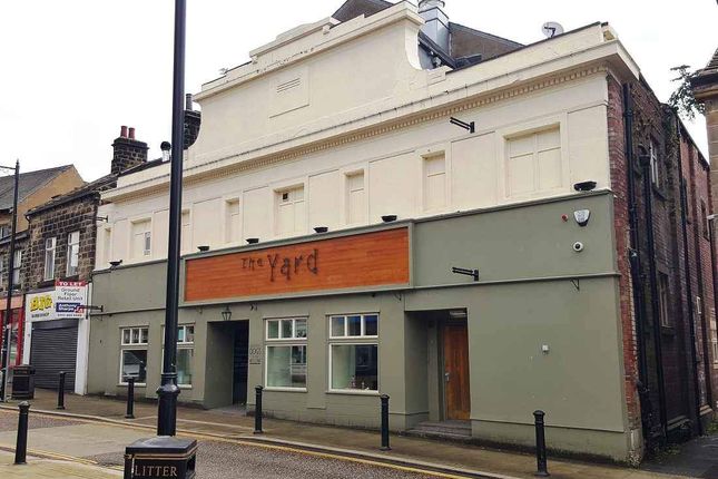 Restaurant/cafe to let in High Street, Yeadon, Leeds