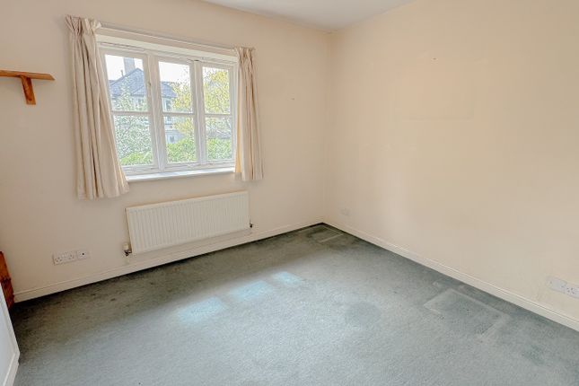 Terraced house for sale in Scawen Close, Carshalton, Surrey.