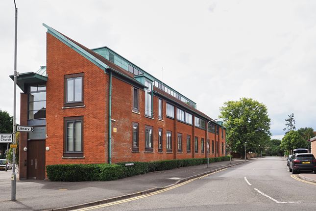 Thumbnail Flat for sale in Reynolds Court, Baring Road, Beaconsfield