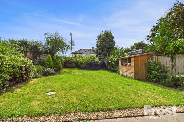 6, Simmons Place, Surrey photo 3