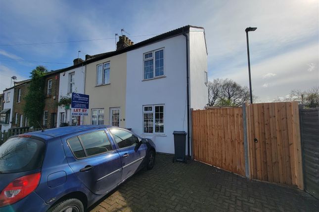 Thumbnail End terrace house to rent in Barrowell Green, Winchmore Hill