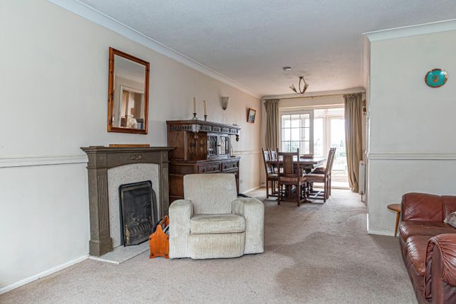 End terrace house for sale in Broad Rush Green, Leighton Buzzard
