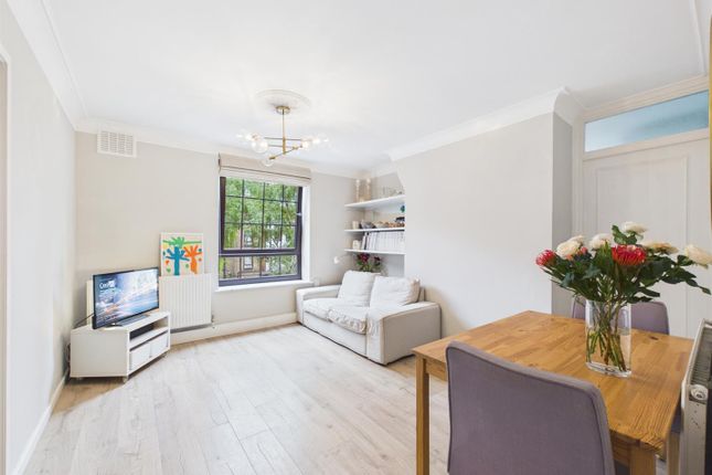 Flat 13, Custance House, Provost Estate, London photo 2