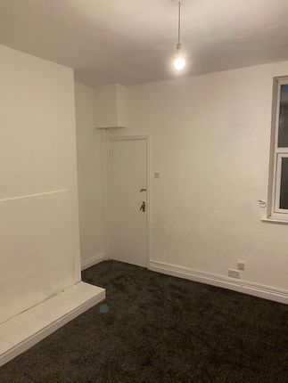 2, Gipsy Lane, Willenhall photo 4
