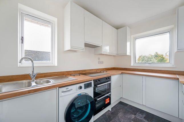 Room 3, 182, Stanmore Lane, Winchester photo 4