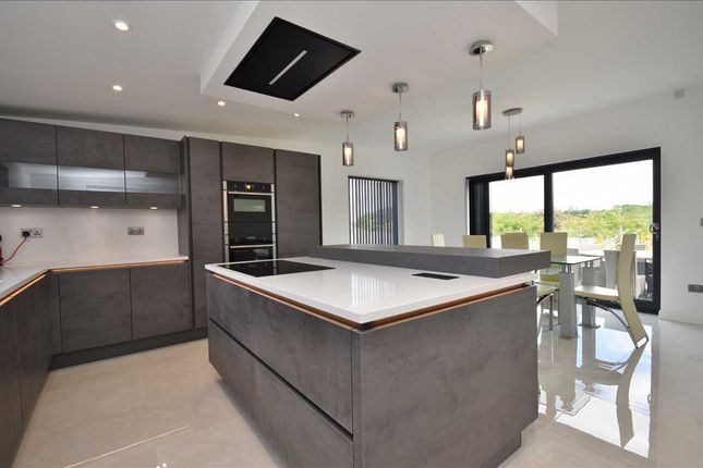 Meadow View, Brown House Lane, Chorley photo 4