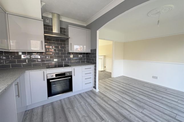 26, Mendip Grove, Darlington photo 4