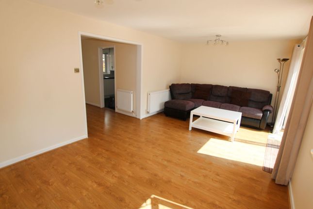 42 Duckworth Grove, Warrington photo 3
