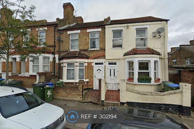Thumbnail Room to rent in Coxwell Road, London