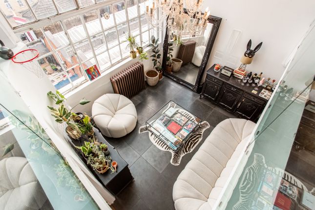 Penthouse for sale in Dalston Lane, London