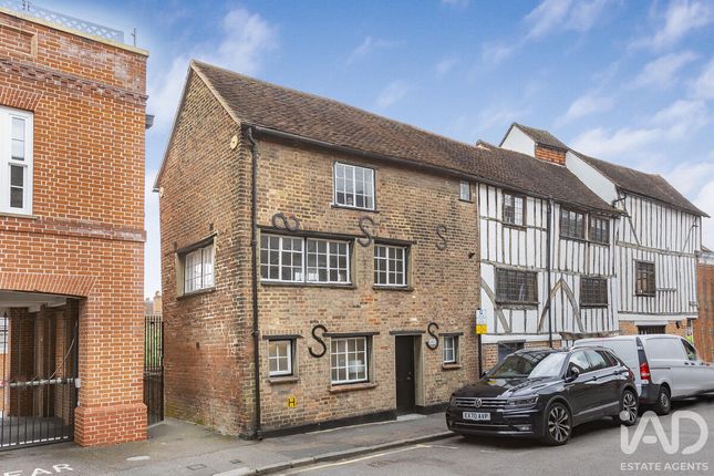 The Cottage, Basbow Lane, Bishops Stortford photo 3